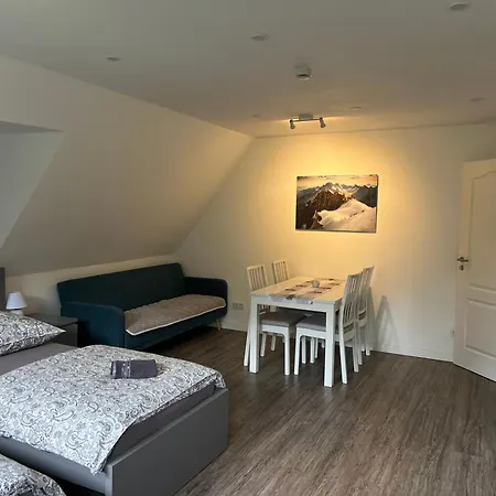 Am Uniklinik Apartament *